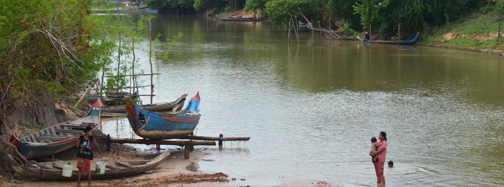 The Impact of Water Supply Infrastructure on Floods and Droughts in the Mekong Region