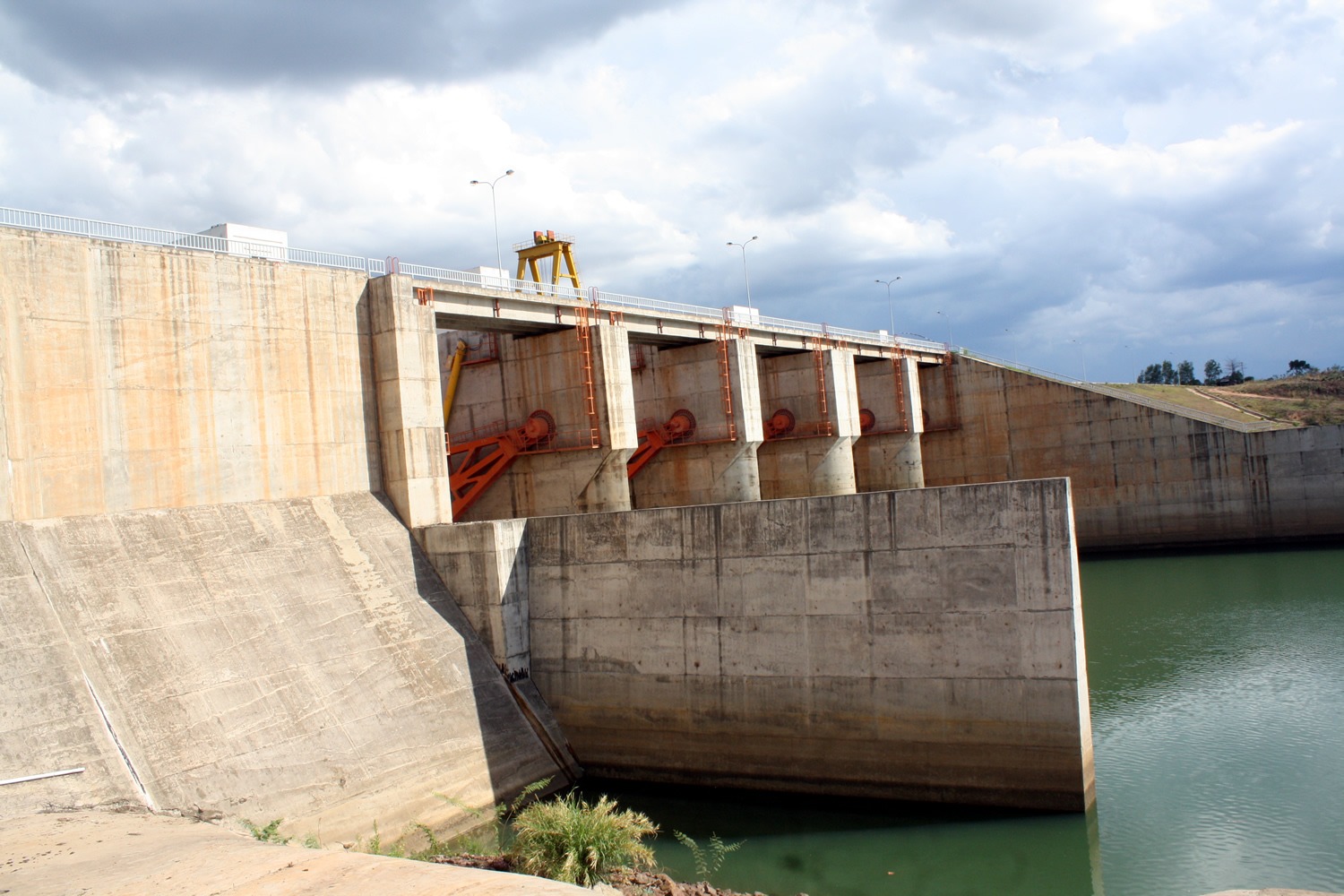 MK3: Optimising Cascades or Systems of Reservoirs in Small Catchments